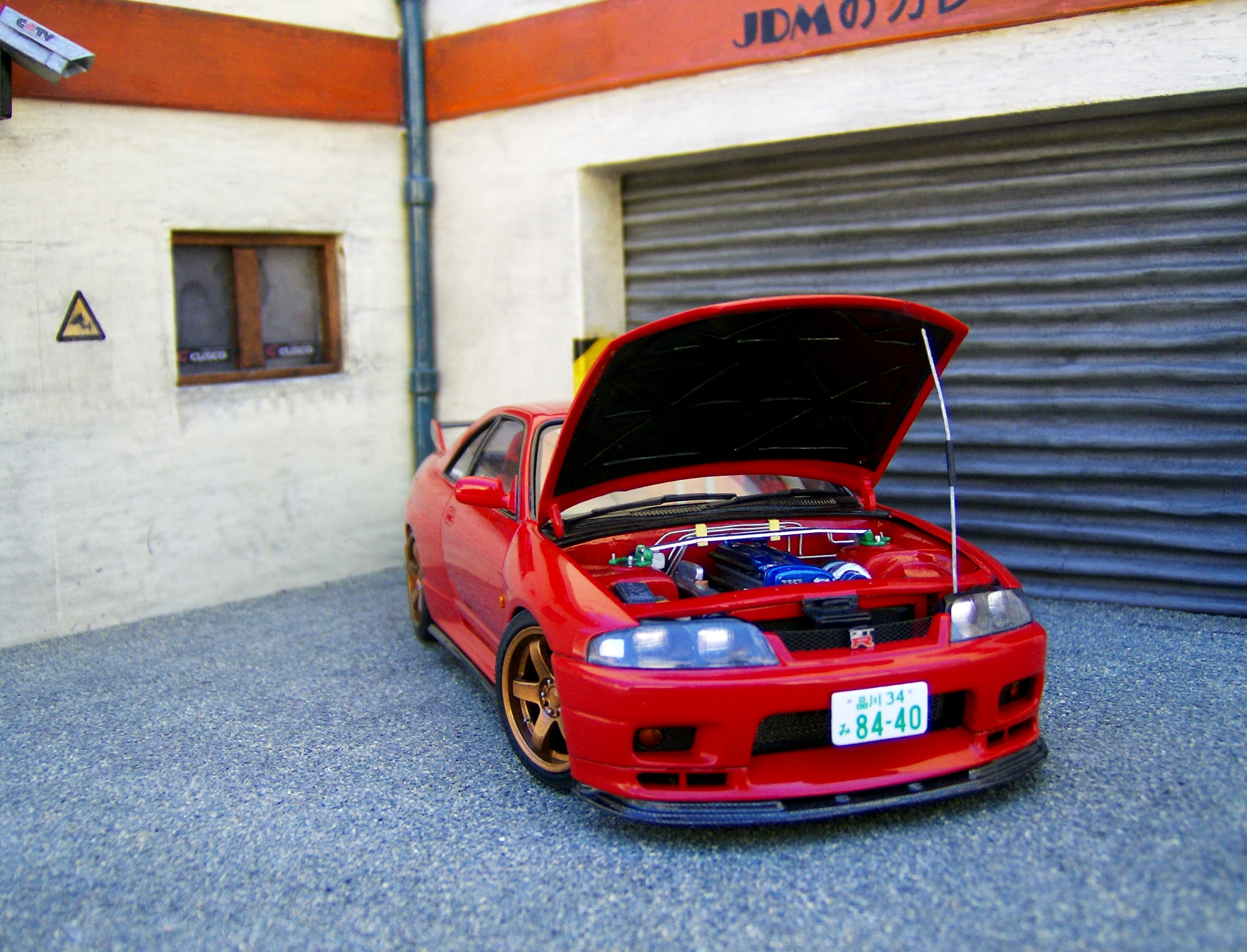 The More You Look, The More You See – Nissan Skyline R33 – ELP